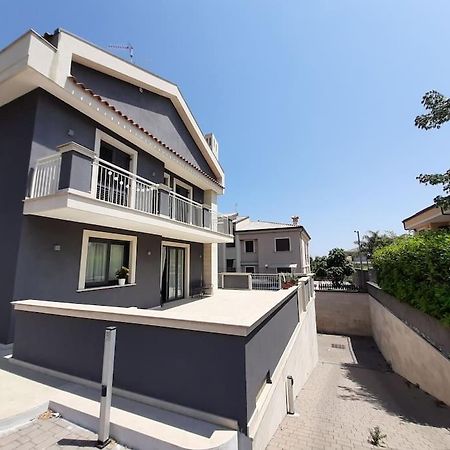 Belfrontizio Apartment 阿奇雷亚莱 外观 照片