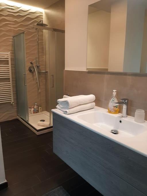 Belfrontizio Apartment 阿奇雷亚莱 外观 照片